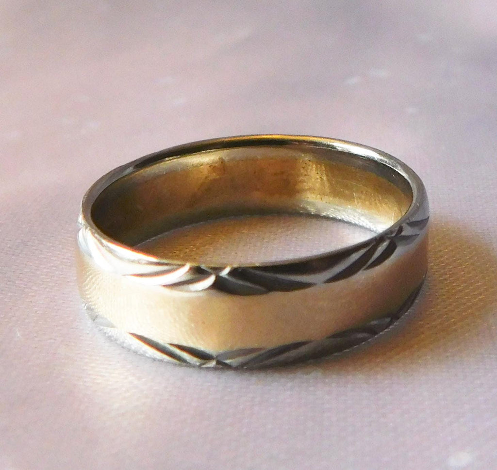 14K Gold Womens Ring, Gold Band in Size 7