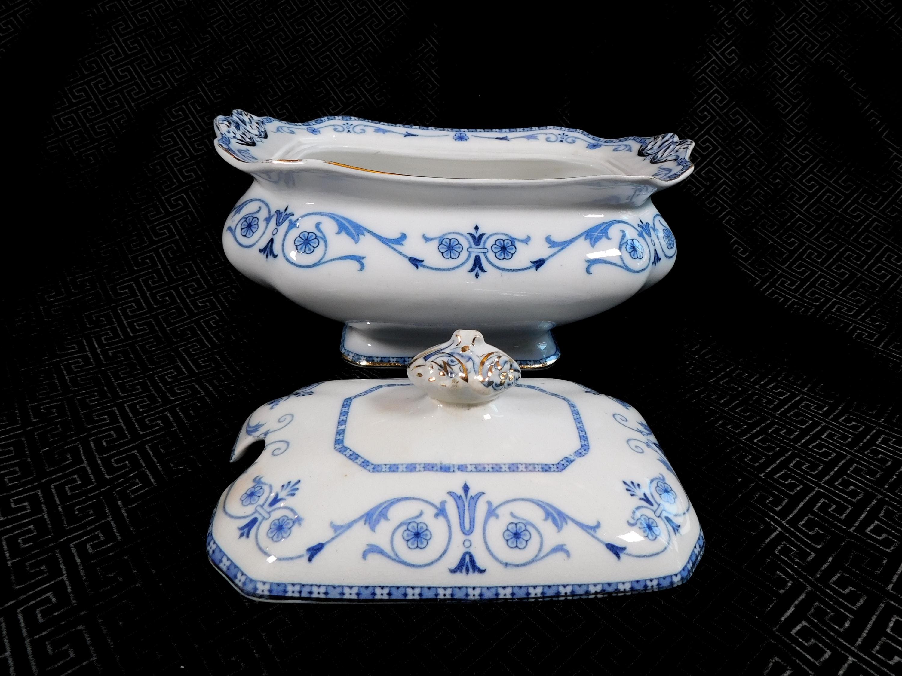 Burgess & Leigh Covered Medium Soup Tureen in Leighton # 23945
