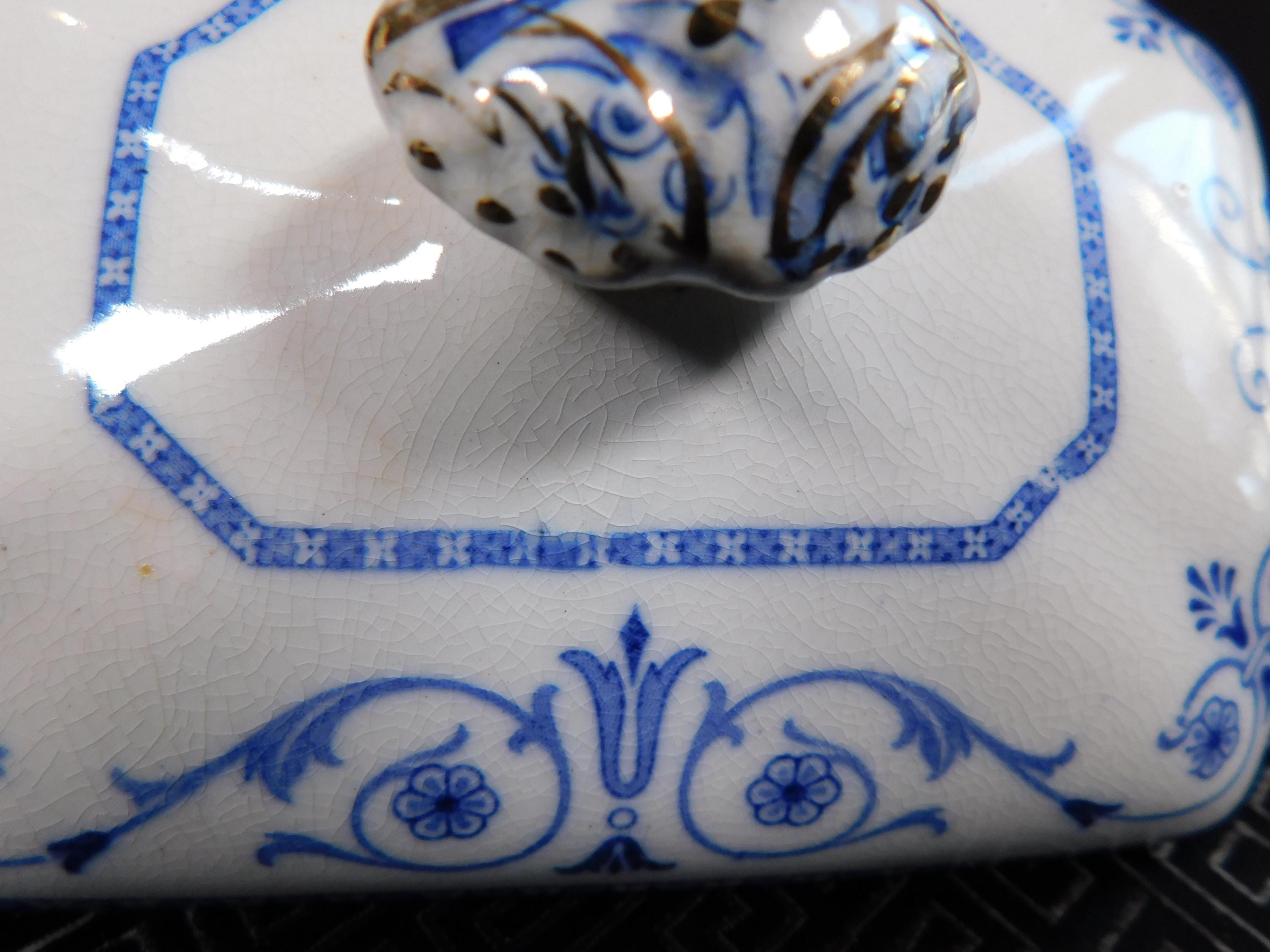 Burgess & Leigh Covered Medium Soup Tureen in Leighton # 23945