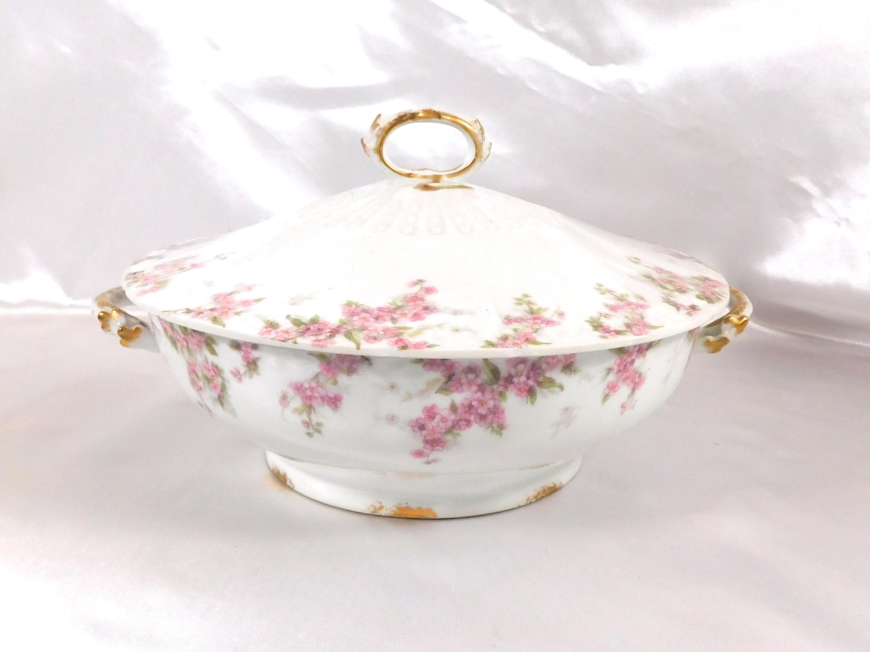 Charles Field Haviland GDA Covered Casserole Dish in Schleiger 1289 # 25018