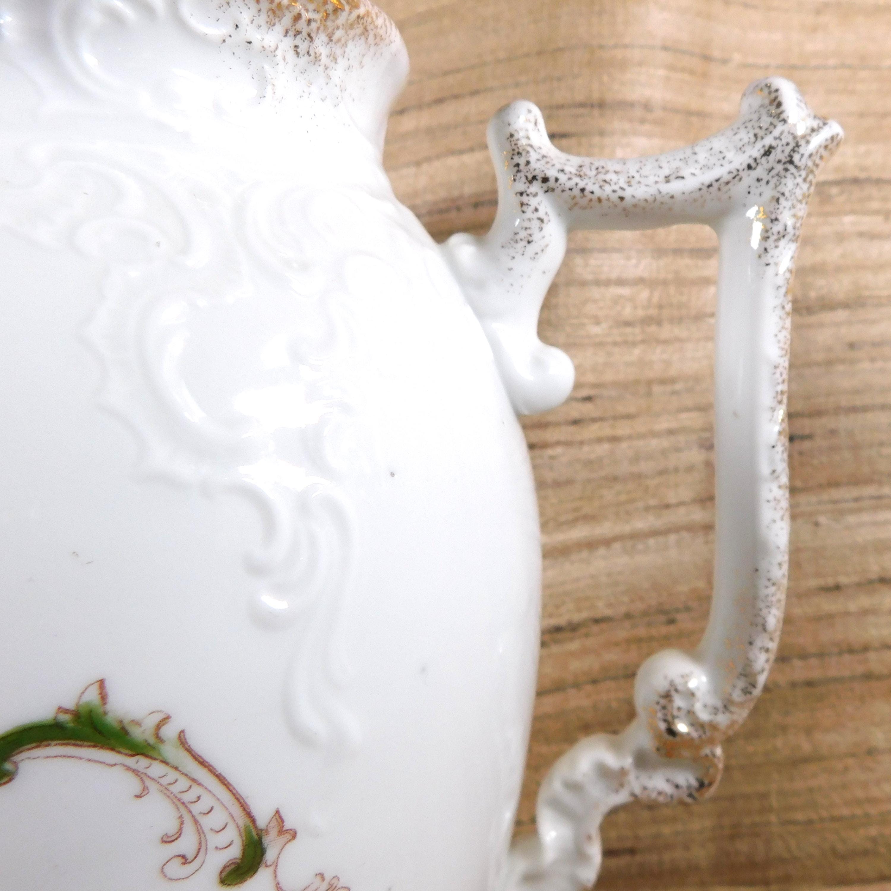 Carlsbad White Chocolate Pot with Violets # 26268