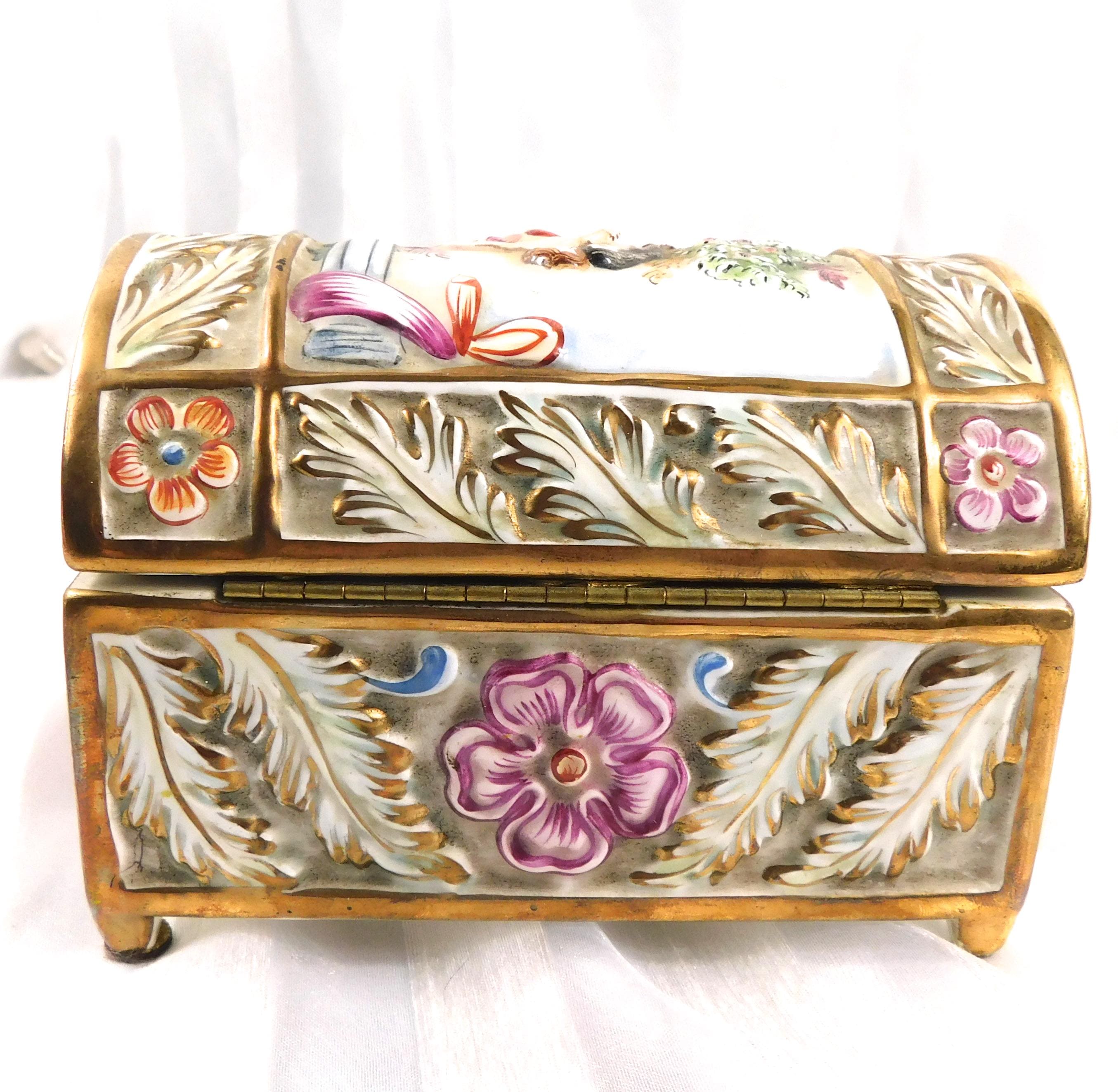 Capodiamonte Porcelain Storage Trinket Box # 27031