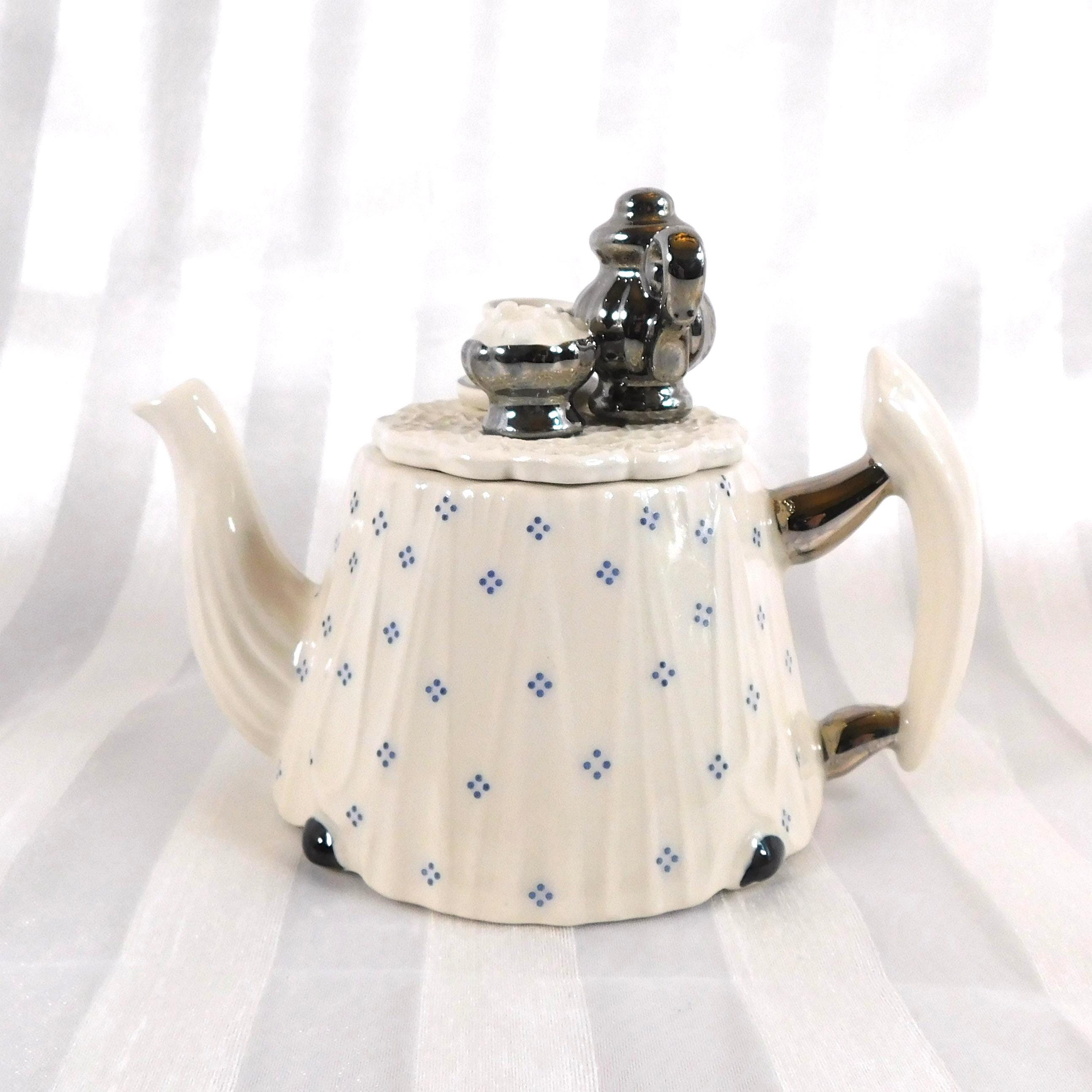 Cardew Designs White Floral Mini Teapot with Tea Set on Top  # 26066