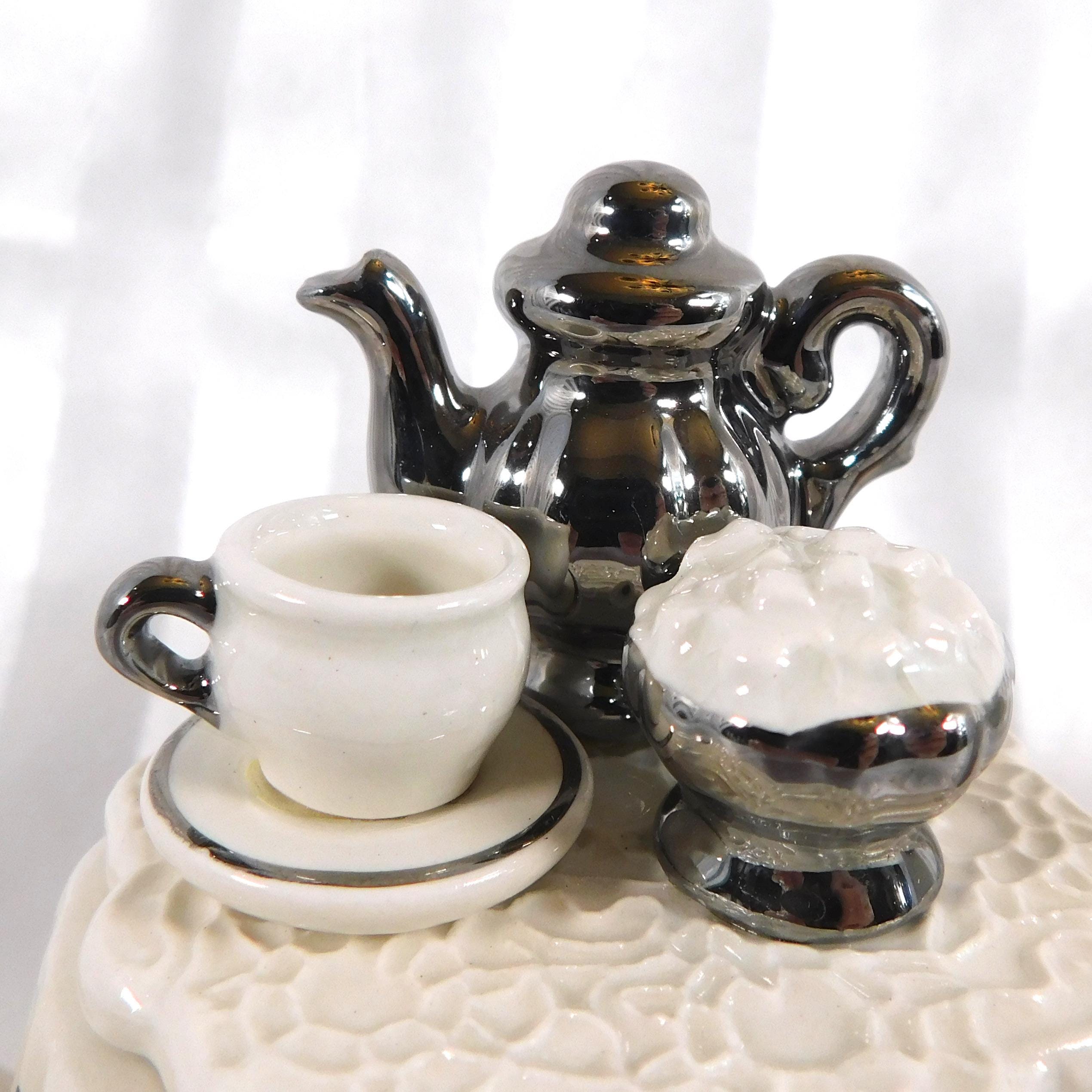 Cardew Designs White Floral Mini Teapot with Tea Set on Top  # 26066