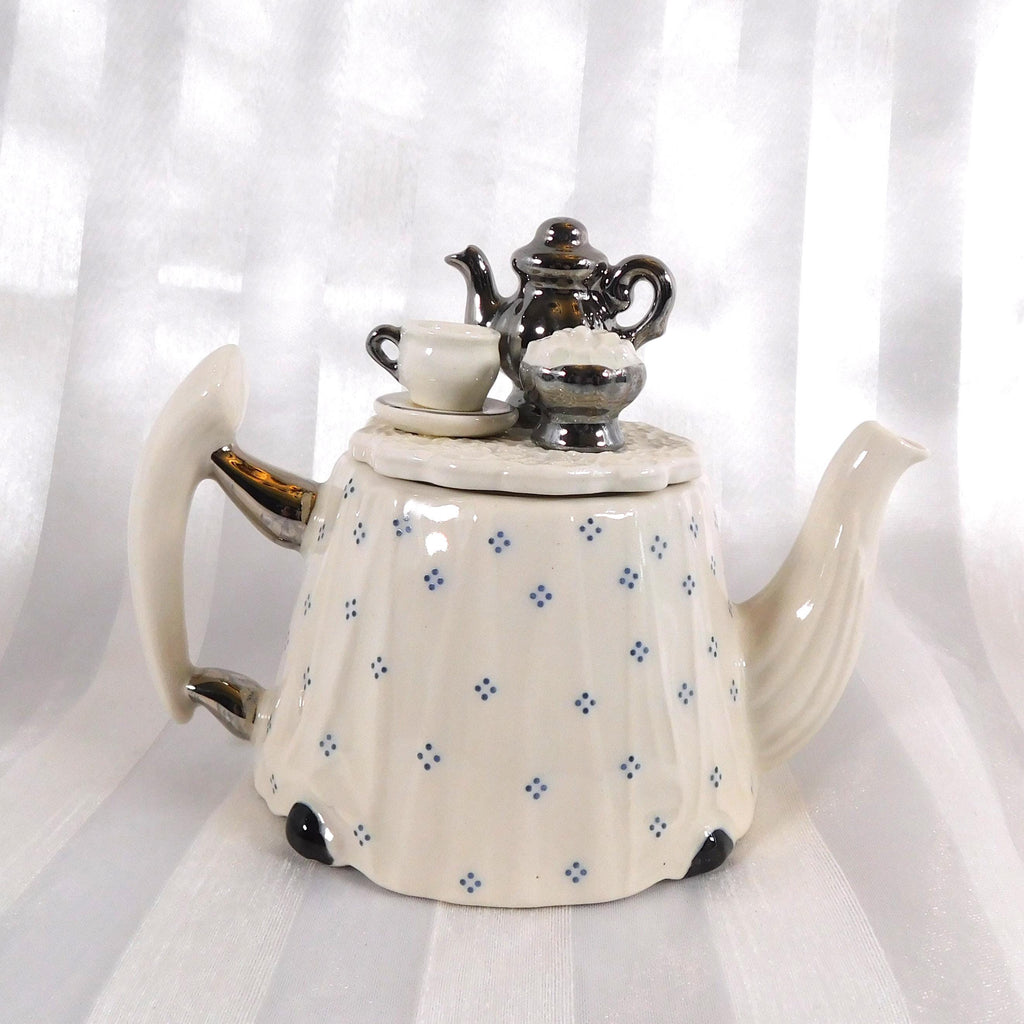 Cardew Designs White Floral Mini Teapot with Tea Set on Top  # 26066
