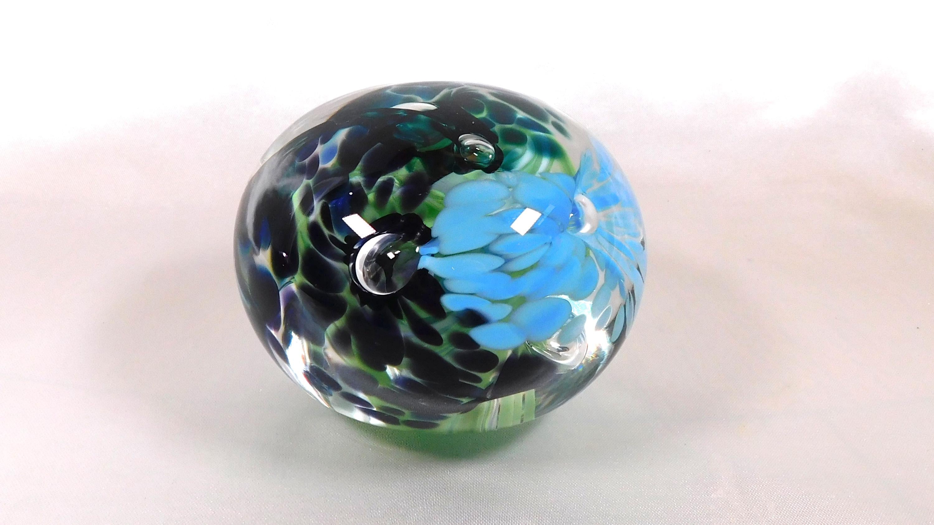 Art Glass Paperweight  # 25265