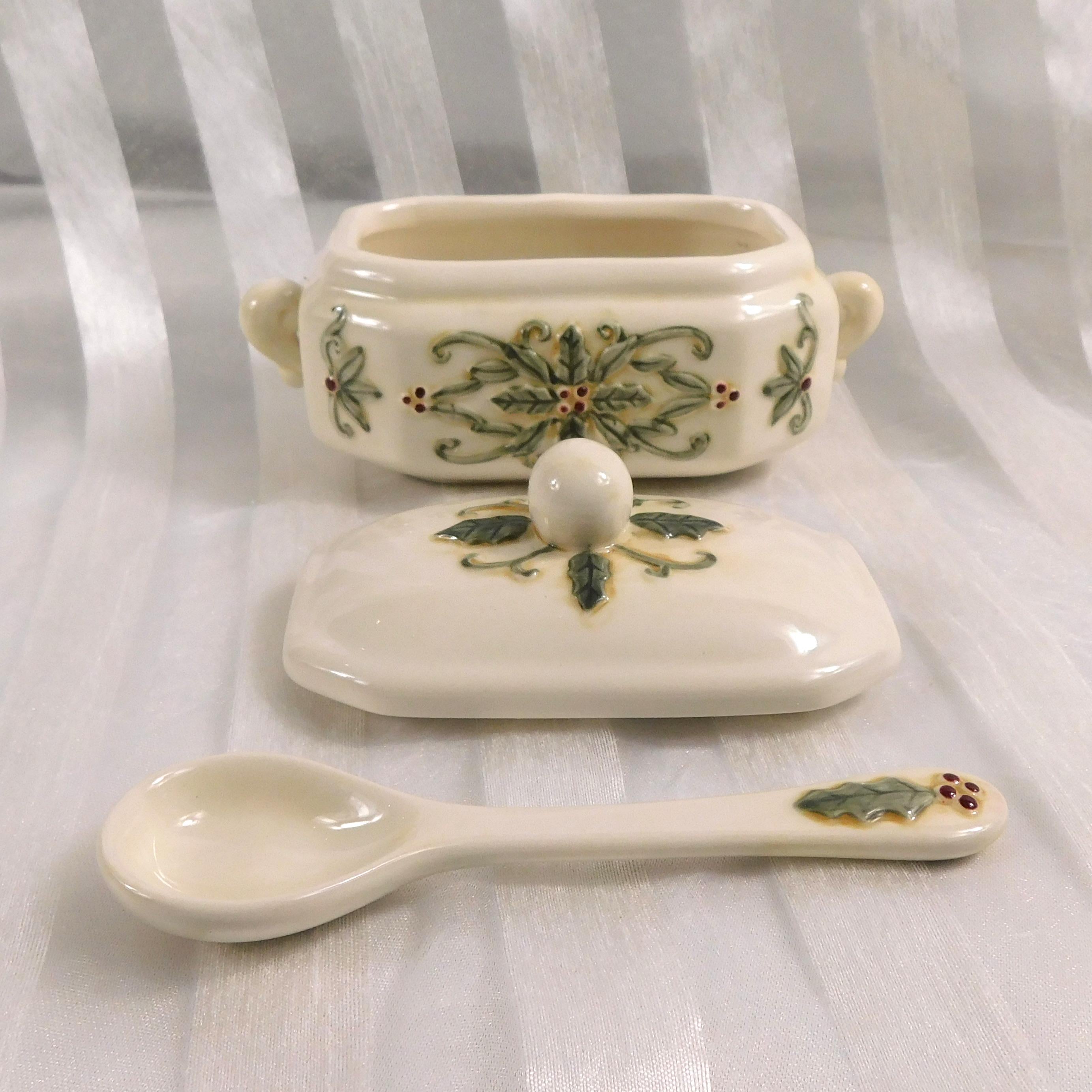 Amscan Inc Holiday Traditions Honey Pot or Jelly Jar with Spoon # 26795