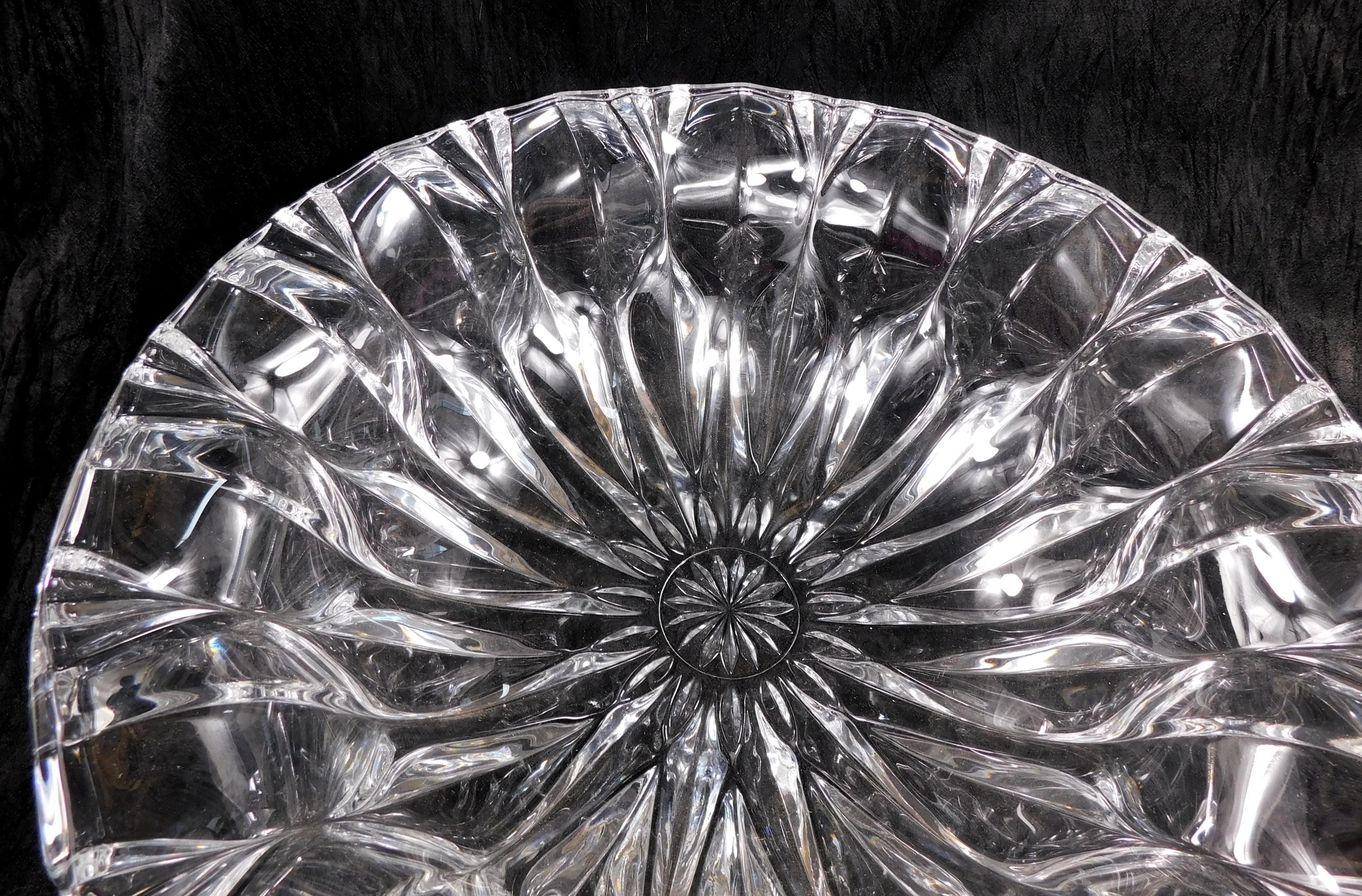 Cristal D’Arques Durand Beautiful Large Cut Crystal Bowl in Calliope # 27190