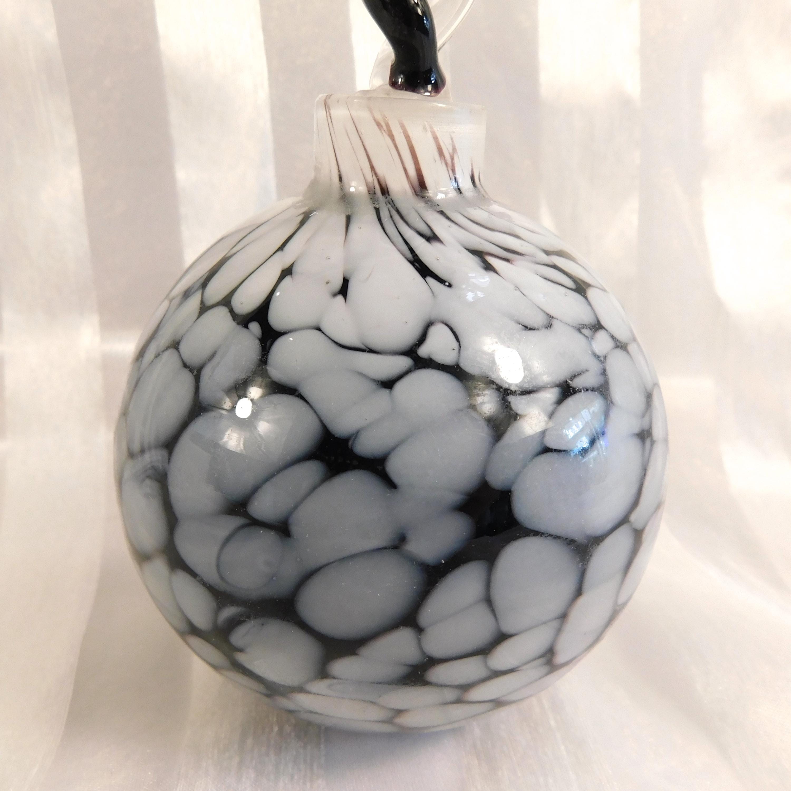Black and White Swirl Perfume Bottle with Twisted Stopper # 26869