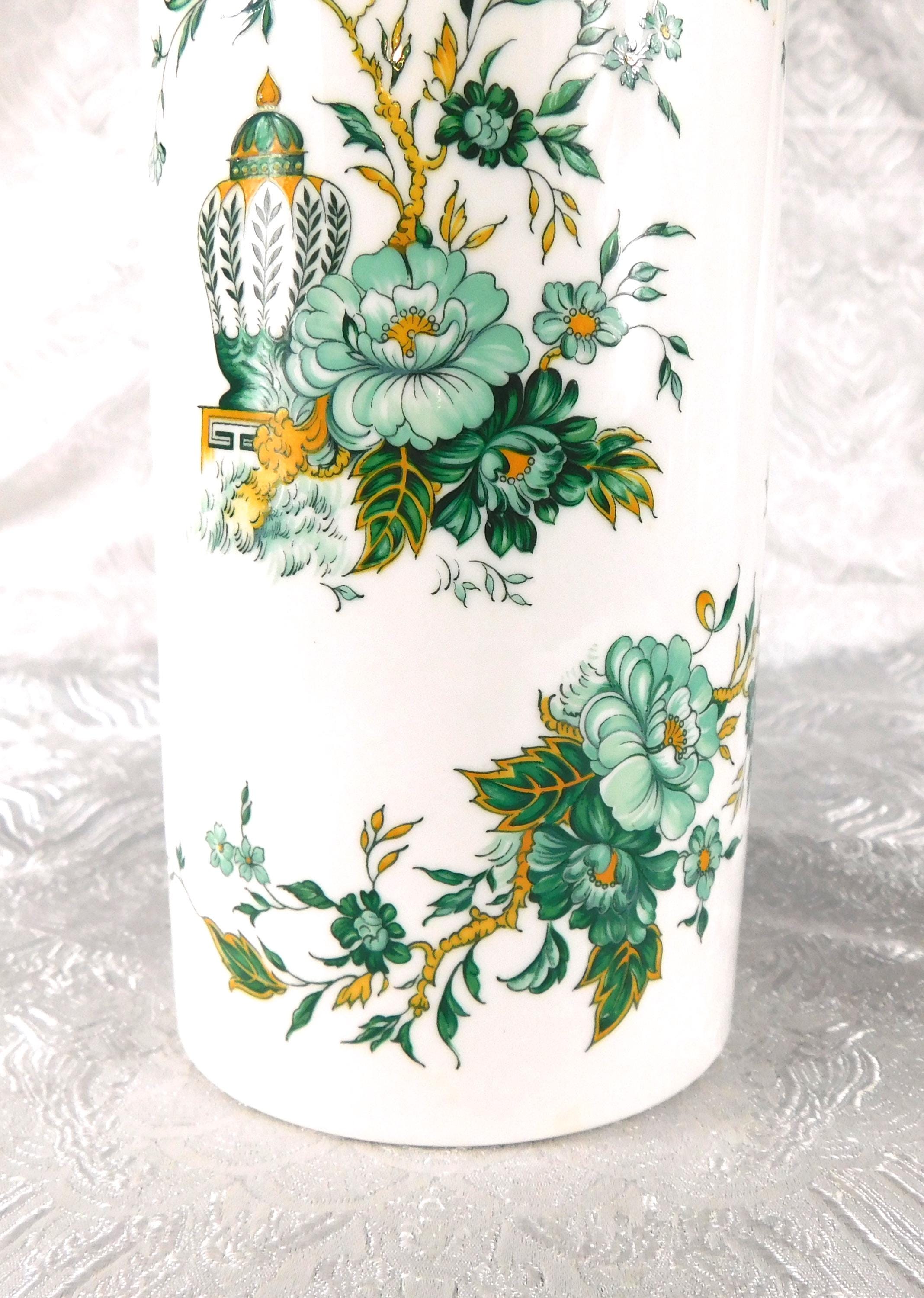 Crown Staffordshire White and Green Vase in Kowloon # 27489