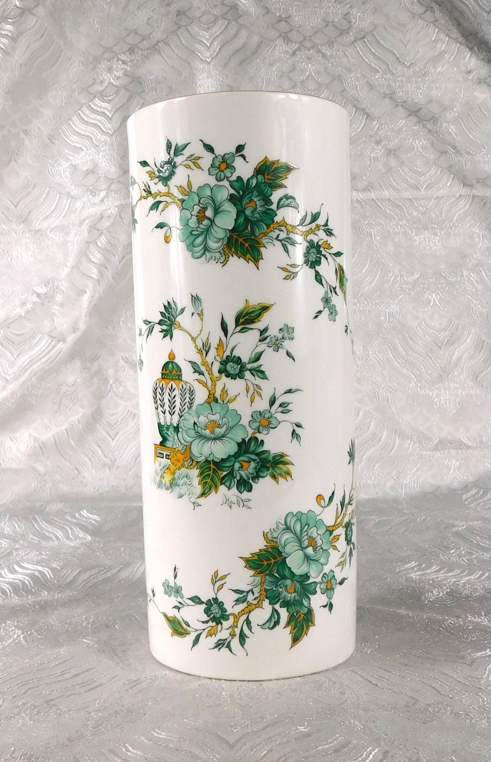 Crown Staffordshire White and Green Vase in Kowloon # 27489